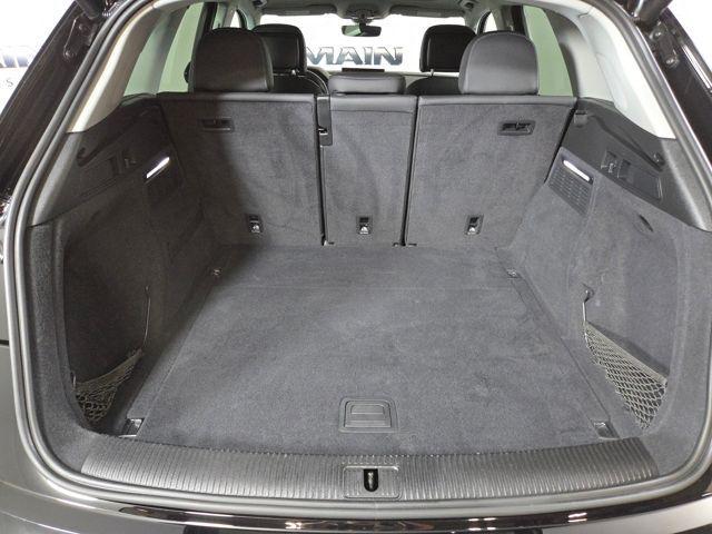 Photo of 2021 Brilliant Black Audi Q5