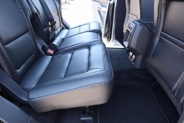 Photo of 2025 Shadow Black Ford Bronco