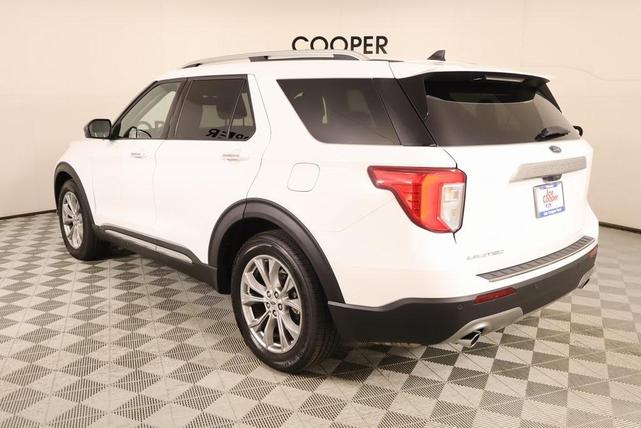 Photo of 2024 Oxford White Ford Explorer