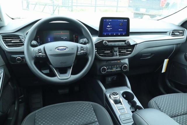 Photo of 2025 Vapor Blue Metallic Ford Escape