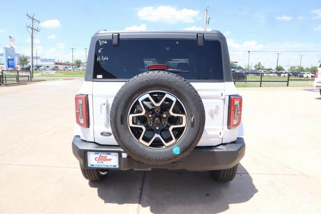 Photo of 2025 Oxford White Ford Bronco