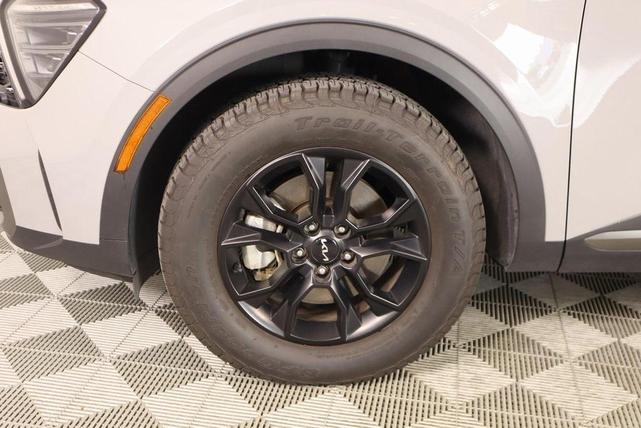 Photo of 2024 Ebony Black Kia Sportage
