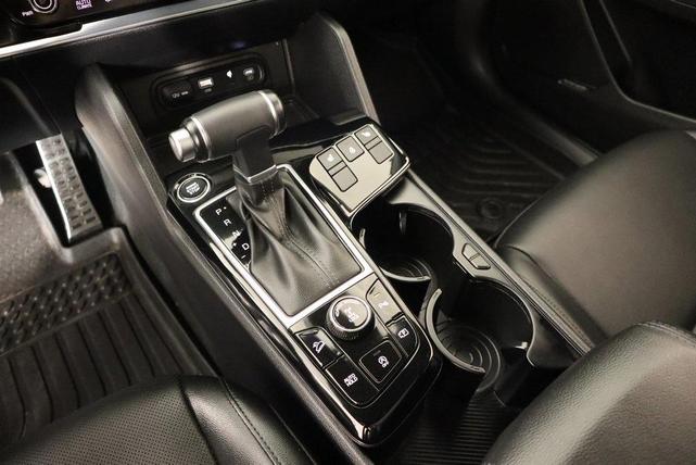 Photo of 2024 Ebony Black Kia Sportage