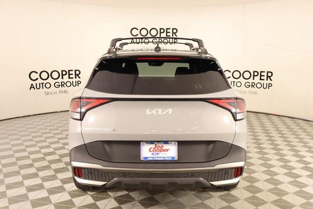 Photo of 2024 Ebony Black Kia Sportage