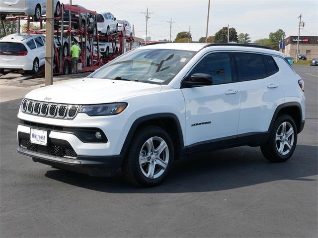 Photo of 2024 Bright White Clearcoat Jeep Compass