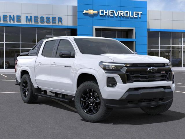 Photo of 2025 White Chevrolet Colorado