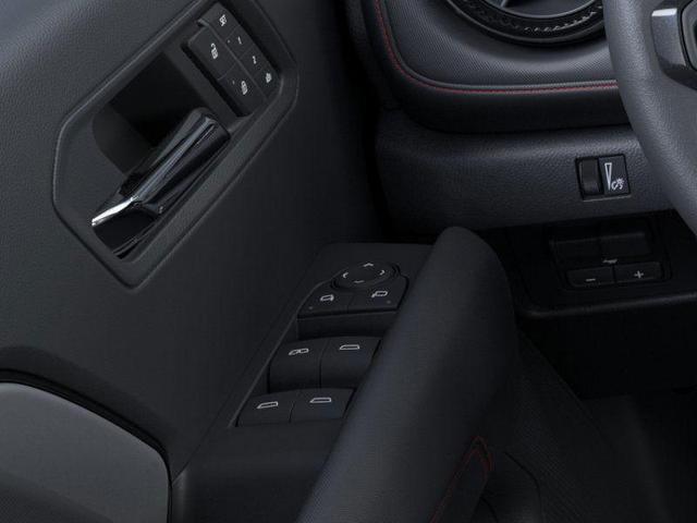 Photo of 2025 White Chevrolet Colorado