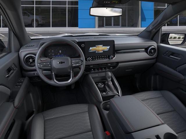Photo of 2025 White Chevrolet Colorado