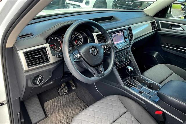 Photo of 2019 Pure White Volkswagen Atlas