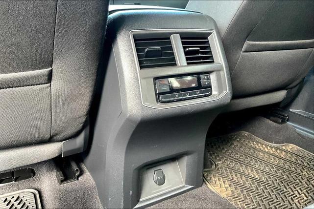 Photo of 2019 Pure White Volkswagen Atlas