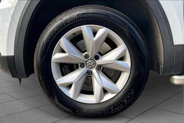 Photo of 2019 Pure White Volkswagen Atlas