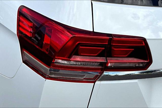 Photo of 2019 Pure White Volkswagen Atlas