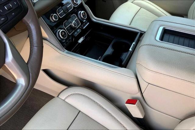 Photo of 2021 Beige Pearl Metallic GMC Yukon
