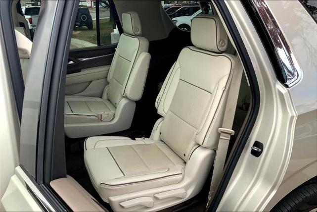 Photo of 2021 Beige Pearl Metallic GMC Yukon