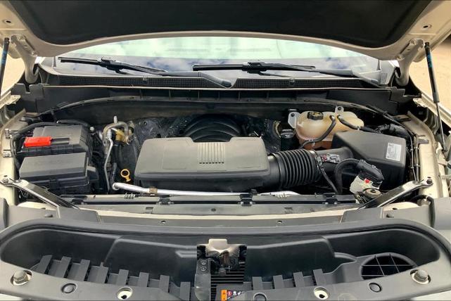 Photo of 2021 Beige Pearl Metallic GMC Yukon