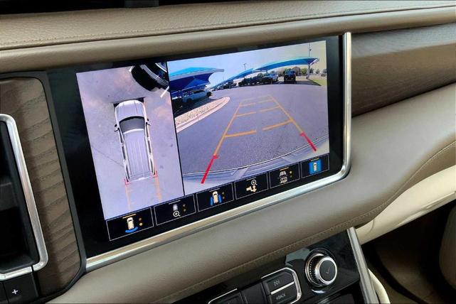 Photo of 2021 Beige Pearl Metallic GMC Yukon