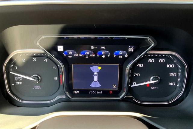 Photo of 2021 Beige Pearl Metallic GMC Yukon