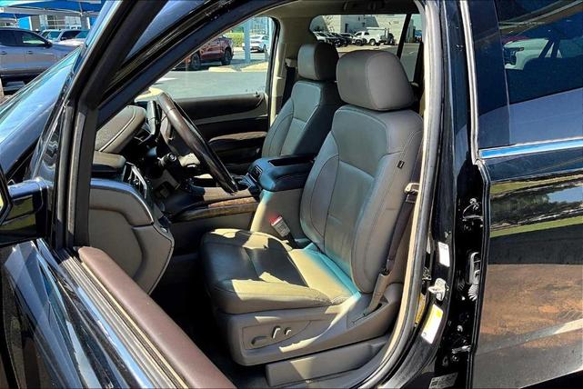Photo of 2019 Black Chevrolet Suburban