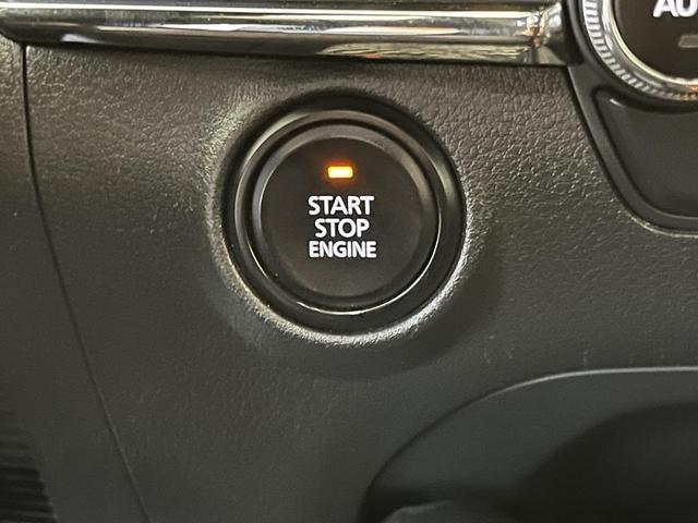 Photo of 2022 Snowflake White Pearl Mica Mazda Mazda3