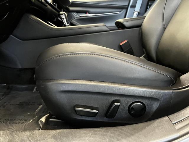 Photo of 2022 Snowflake White Pearl Mica Mazda Mazda3