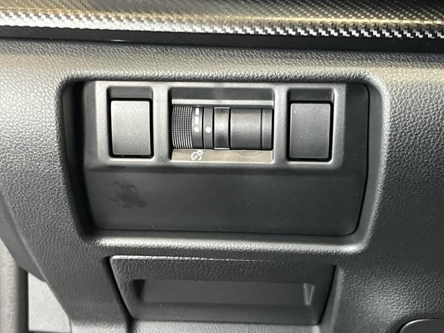 Photo of 2025 Gray Pearl Subaru Crosstrek