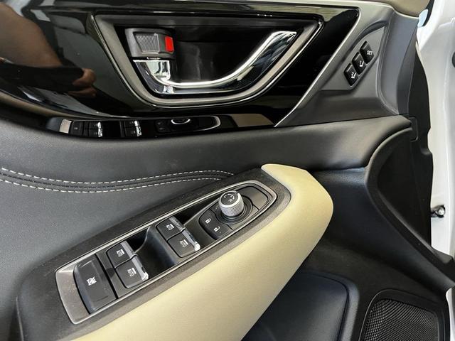 Photo of 2025 Crystal White Pearl Subaru Outback