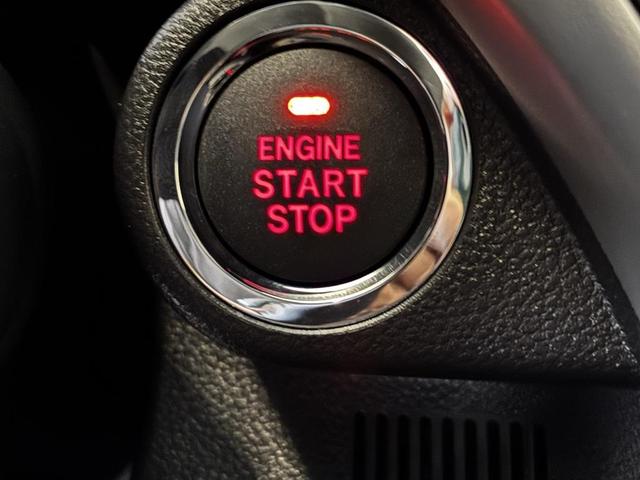 Photo of 2025 Crystal White Pearl Subaru Crosstrek
