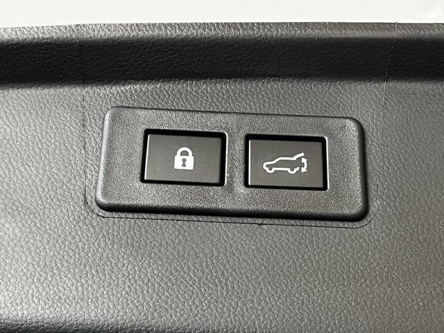 Photo of 2025 Crystal White Pearl Subaru Outback