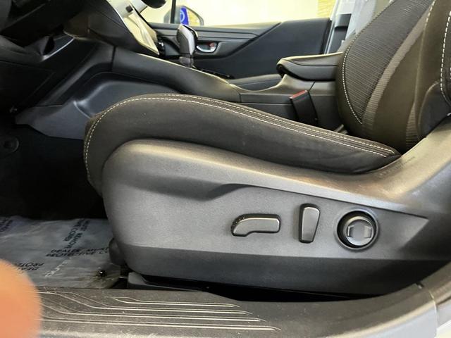Photo of 2022 Crystal White Pearl Subaru Outback