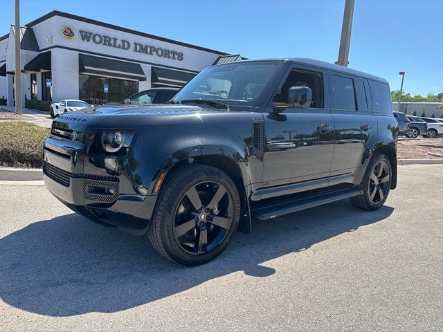 Photo of 2024 Santorini Black Land Rover Defender