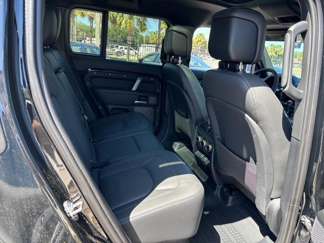 Photo of 2024 Santorini Black Land Rover Defender