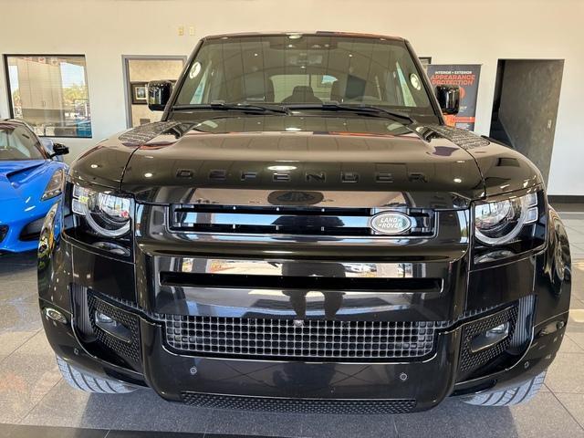 Photo of 2024 Santorini Black Land Rover Defender
