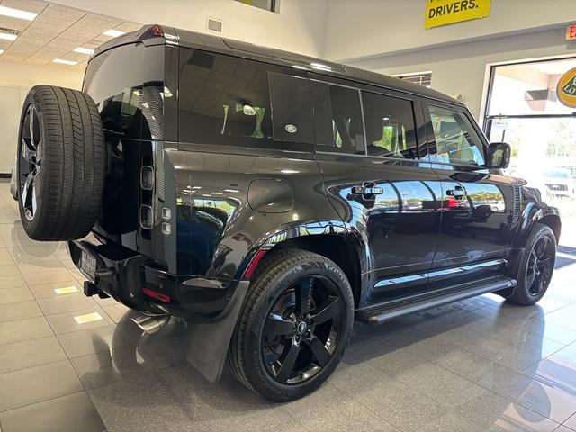 Photo of 2024 Santorini Black Land Rover Defender