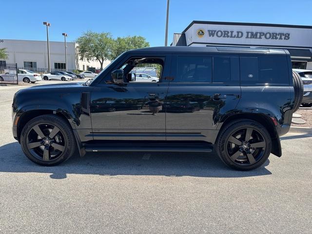 Photo of 2024 Santorini Black Land Rover Defender