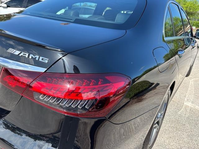 Photo of 2022 Black Mercedes-Benz E-Class