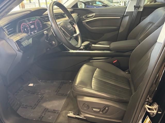 Photo of 2024 Mythos Black Metallic Audi Q8 e-tron