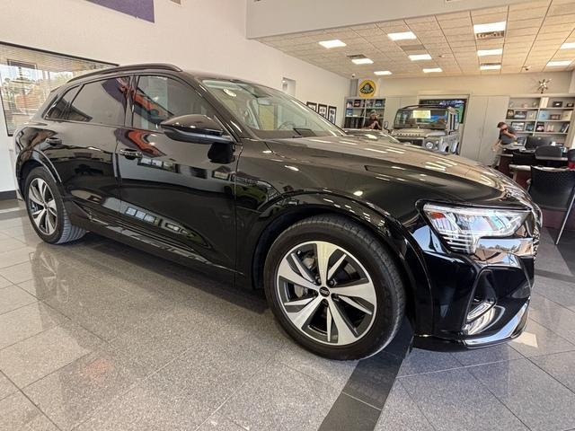 Photo of 2024 Mythos Black Metallic Audi Q8 e-tron