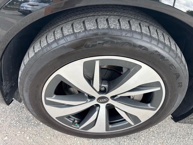 Photo of 2024 Mythos Black Metallic Audi Q8 e-tron