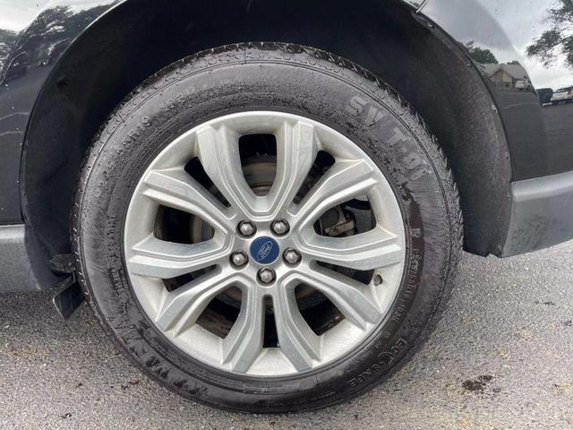 Photo of 2020 Black Ford Edge