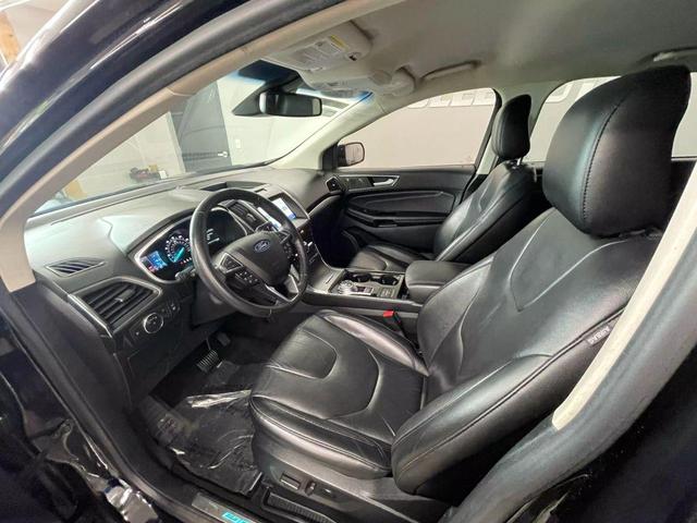 Photo of 2020 Black Ford Edge