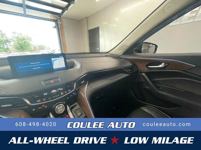 Photo of 2021 Platinum White Pearl Acura TLX