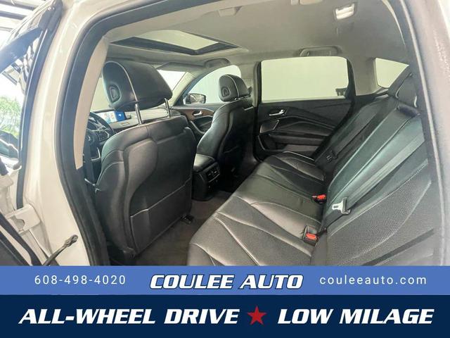Photo of 2021 Platinum White Pearl Acura TLX