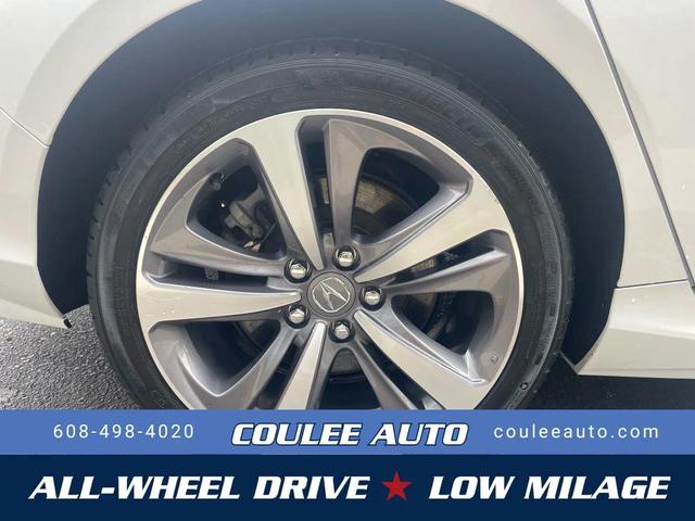 Photo of 2021 Platinum White Pearl Acura TLX