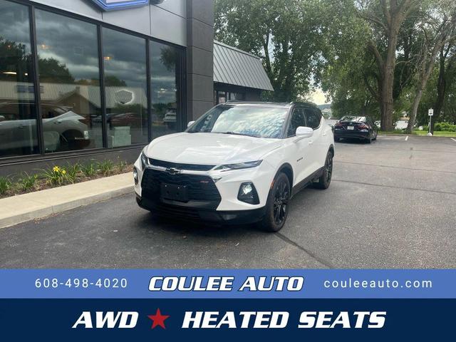 Photo of 2022 Iridescent Pearl Tricoat Chevrolet Blazer