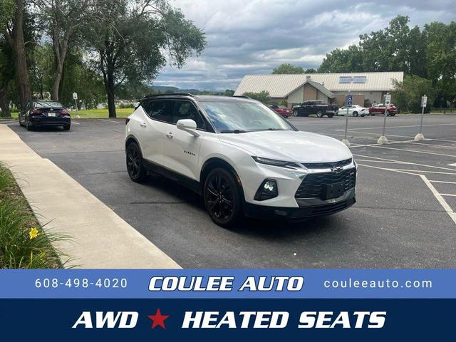 Photo of 2022 Iridescent Pearl Tricoat Chevrolet Blazer