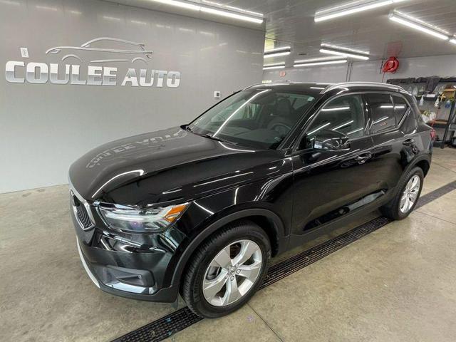 Photo of 2022 Black Stone Volvo XC40