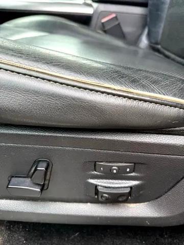 Photo of 2016 Brilliant Black Crystal Pearl RAM 1500