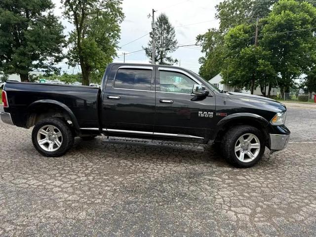 Photo of 2016 Brilliant Black Crystal Pearl RAM 1500