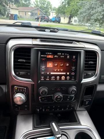 Photo of 2016 Brilliant Black Crystal Pearl RAM 1500