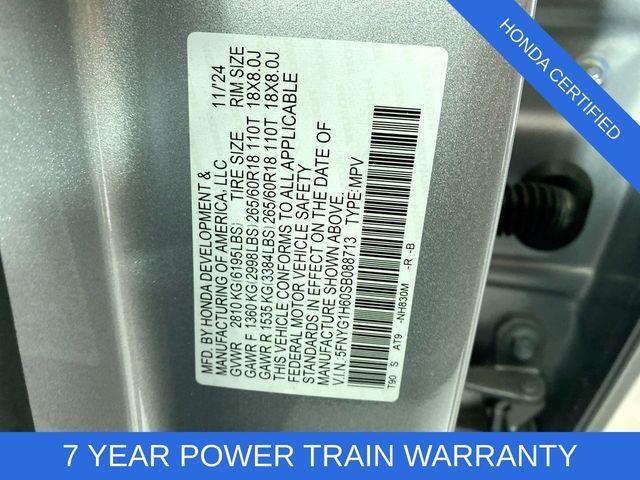 Photo of 2025 Lunar Silver Metallic Honda Pilot